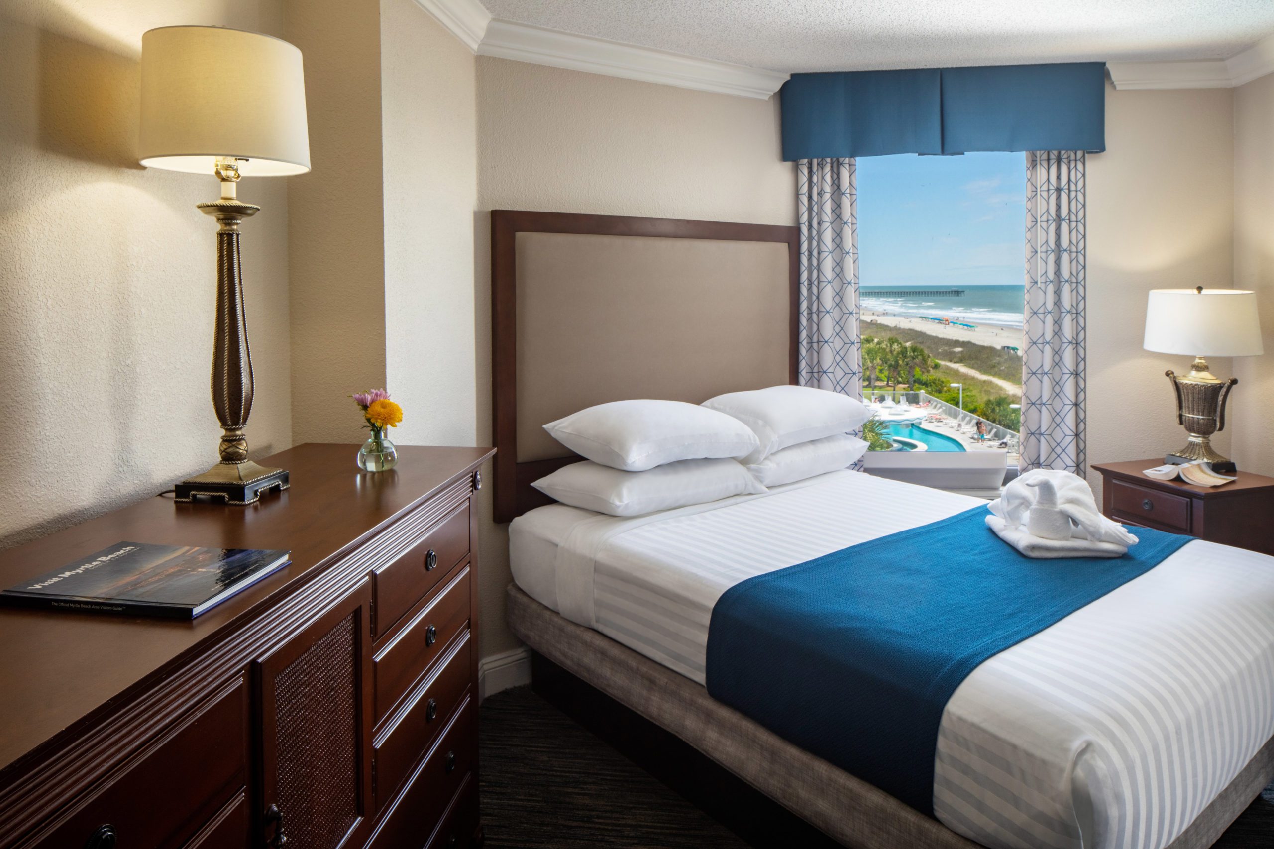 Oceanfront Queen Jr Suite With Murphy Bed