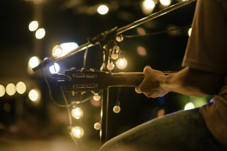 Live poolside entertainer at Sea Crest Resort